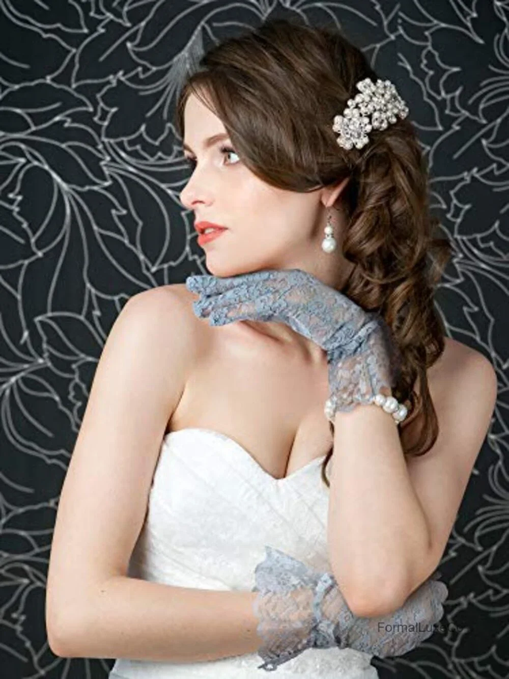 Elegant Short Lace Gloves for Tea Party Wedding Opera Dinner